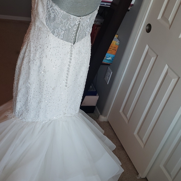 Alfred Angelo BRAND NEW never been worn dress - Picture 15 of 16